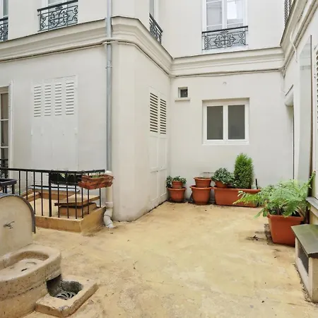 Appartamento Bnbnook - Chic 1br - Walk To Eiffel Tower & Les Invalides Parigi